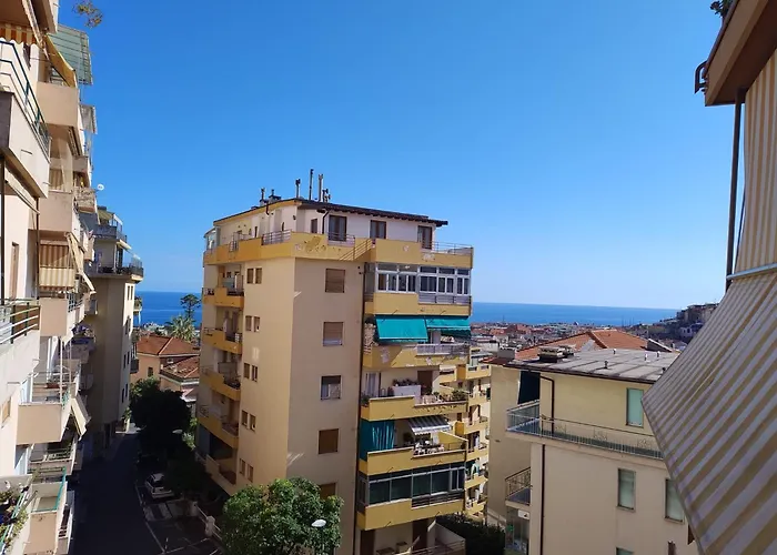 Nina With Sea View * San Remo