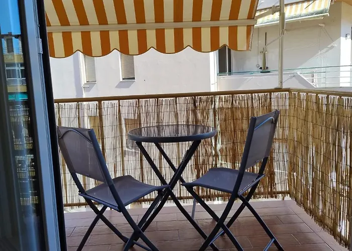 Nina With Sea View Apartman *